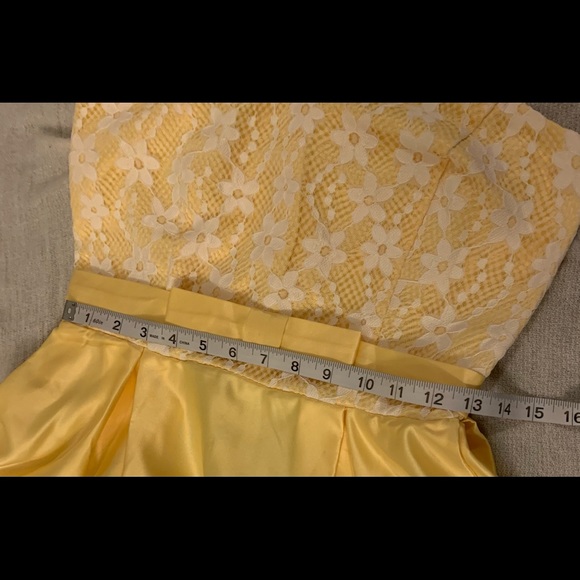 Vintage Yellow and White Silk & Lace Dress - Picture 5 of 6